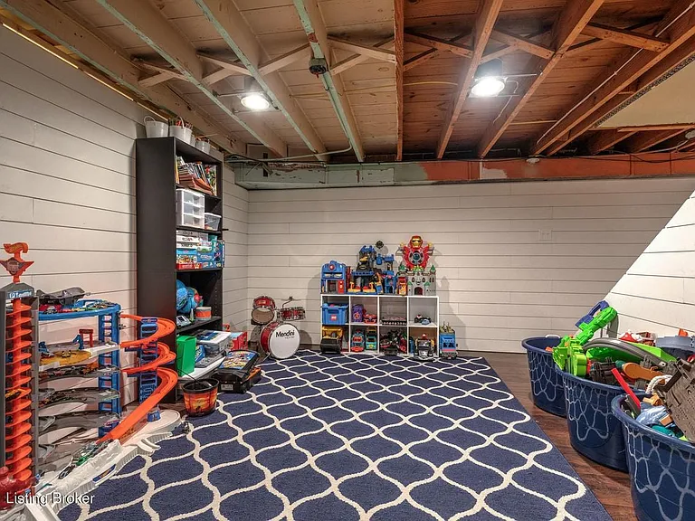 1625 Nightingale Rd — Photo 35