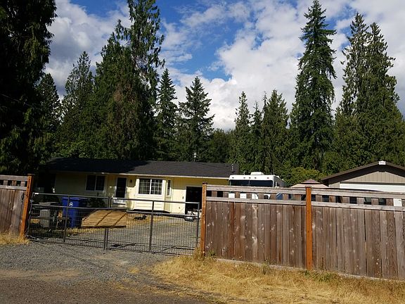 3rd image of 11415 183rd Dr NE