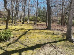 501 Old Stone Hwy, East Hampton, NY 11937