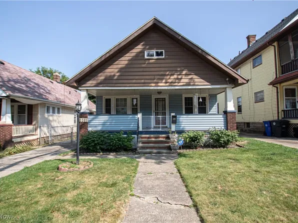3303 W 111th St, Cleveland, OH 44111