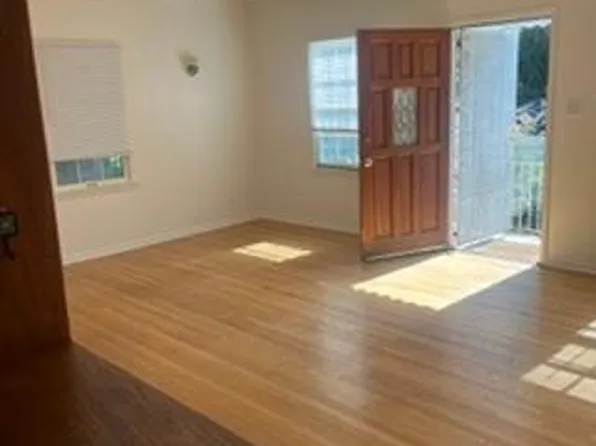 231 S Poinsettia Pl #231, Los Angeles, CA 90036