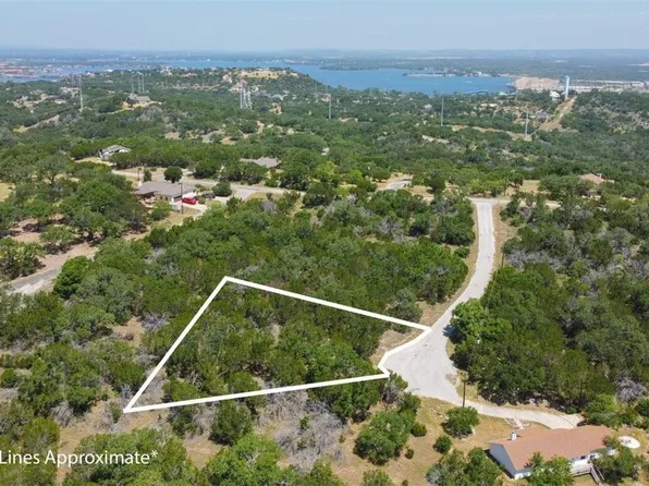 S5220 Santa Fe Trl, Horseshoe Bay, TX 78657