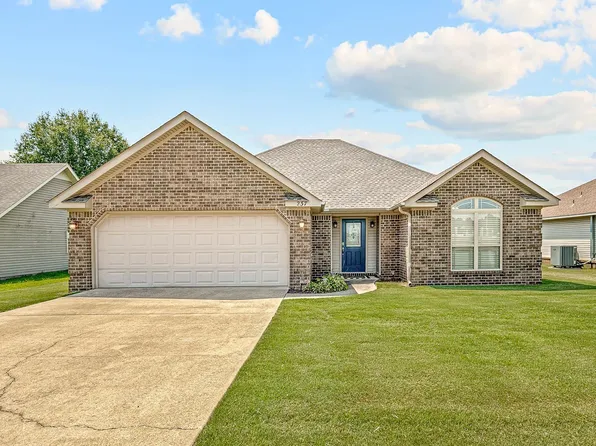 237 N Oak St, Brookland, AR 72417