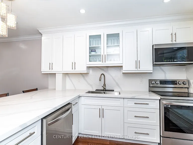 350 Camelot Ct #38 — Photo 14