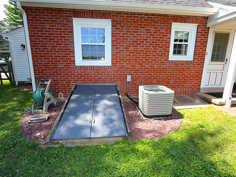 Convenient bilco doors into the basement