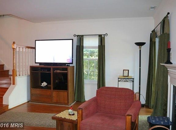 2nd image of 8548 Enochs Dr