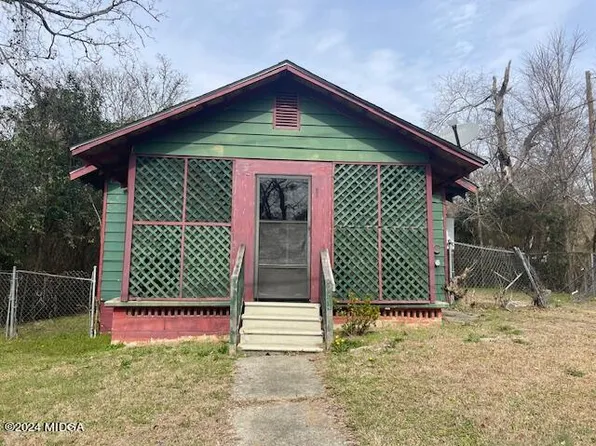 120 Caraker Ave, Milledgeville, GA 31061