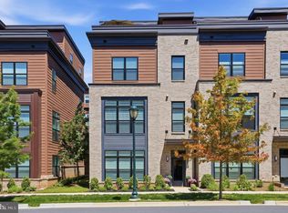 3913 Cranes Bill Ct, Rockville, MD 20852