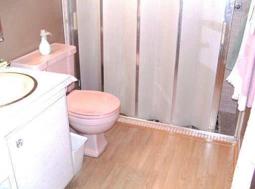 4th image of 2946 Ashley Dr E APT C