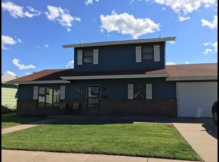 502 E 7th St, Hays, KS 67601