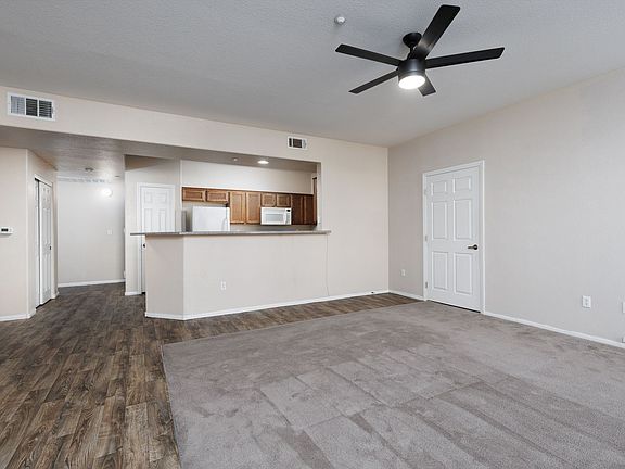 5th image of 5855 Valley Dr Unit 1107