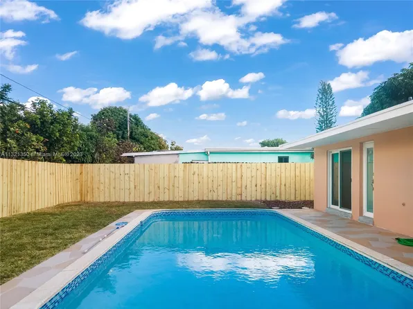 7833 Normandy St, Miramar, FL 33023