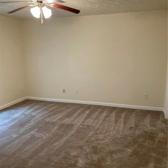 8202 Fairington Ridge Cir — Photo 3