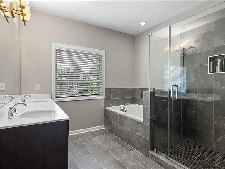 1739 Hollingsworth Blvd NW — Photo 31