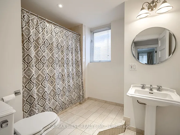 70 Forest Hill Rd — Photo 24