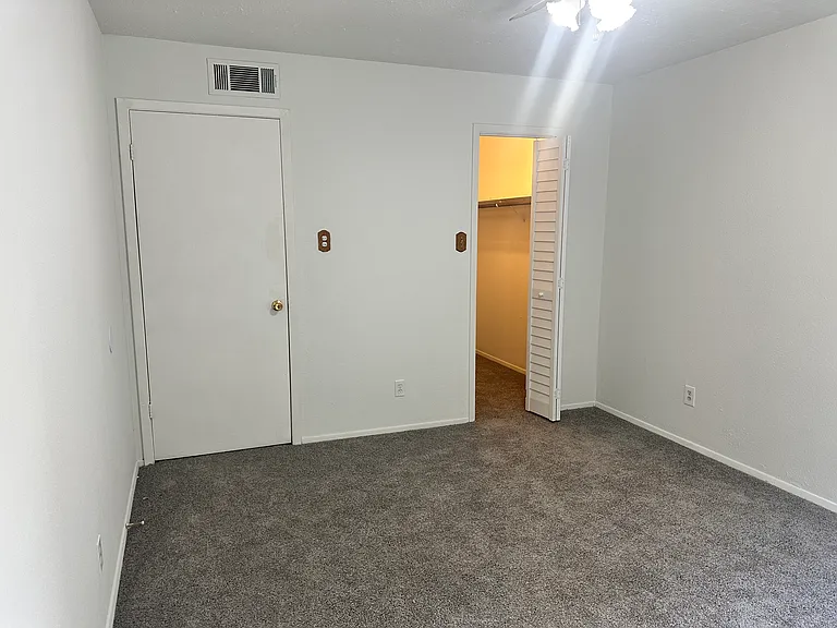 7313 Gulf Fwy #409 — Photo 16