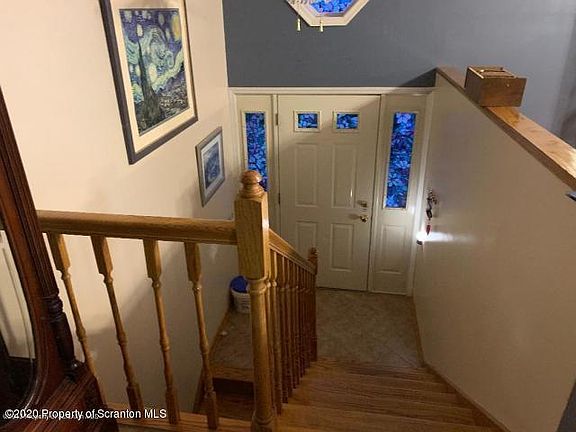 2nd image of 811 Beechwood Dr