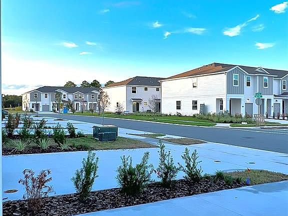 3rd image of 7520 Stone Creek Trl