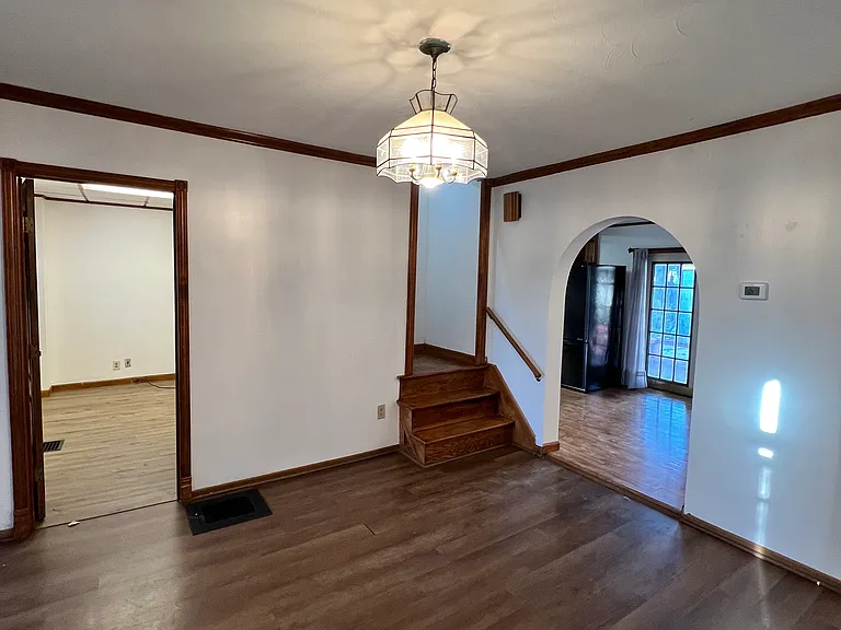 65 Tompkins St — Photo 4