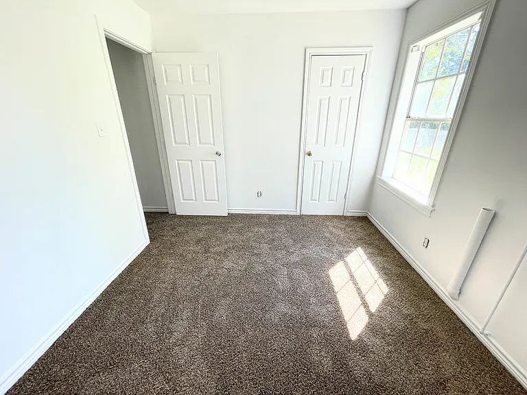 1408 SE 12th St — Photo 10