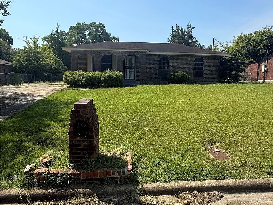 1st image of 322 Winderton Dr