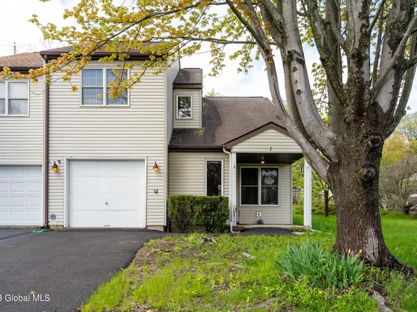 1 Cindy Way, Cohoes, NY 12047