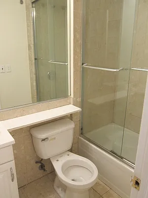 Rented by Chartwell Manhattan Realty | media 17