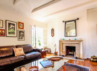 6010 Graciosa Dr, Los Angeles, CA 90068