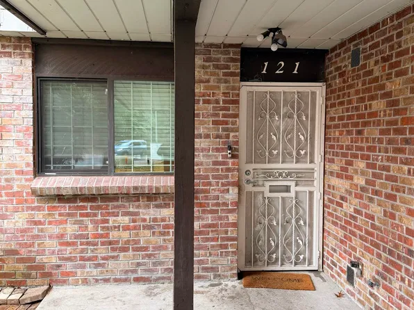 7468 138th St #121, Surrey, BC V3W 6G4