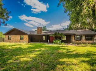 4805 Bugg Rd, Plant City, FL 33567