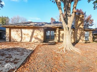 1408 Sunny Glen St, Fort Worth, TX 76134