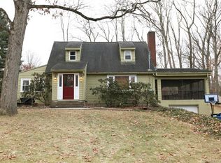 192 Hale Rd, Glastonbury, CT 06033
