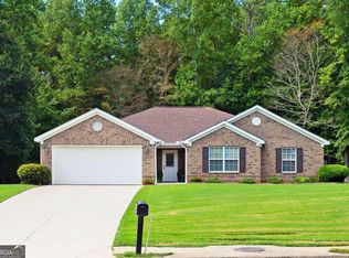136 Manor Dr, Commerce, GA 30530
