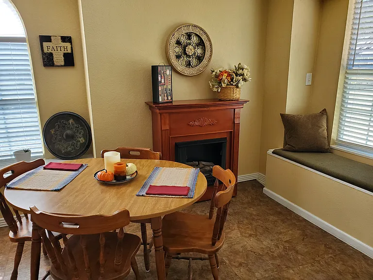 610 Old Boerne Rd #F — Photo 6