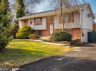 66 Woodside Ave, Levittown, PA 19057