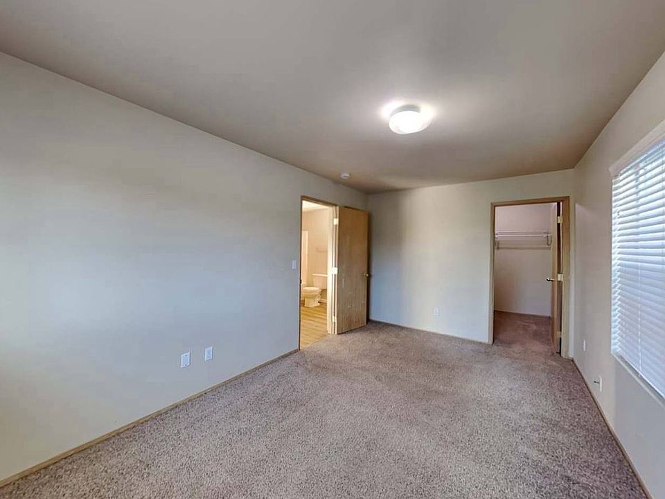 1st image of 7218 Green Pine Ct #1
