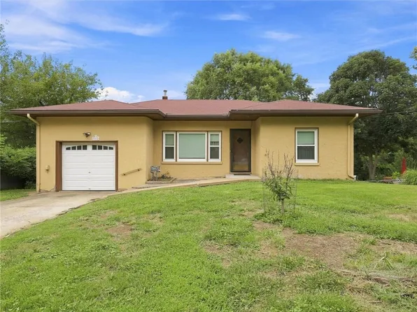 3838 N Lister Ave, Kansas City, MO 64117