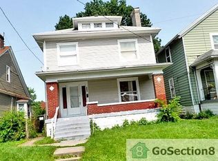 665 S 38th St, Louisville, KY 40211