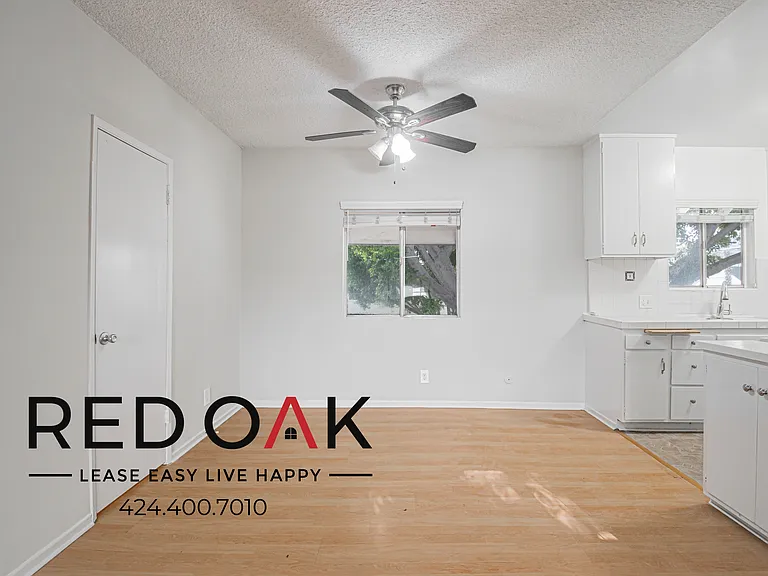 710 N Genesee Ave #10 — Photo 7