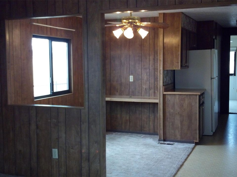 2nd image of 7315 N River Rd