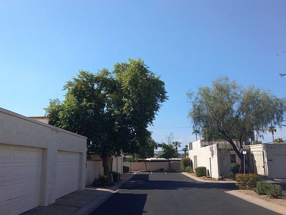 4th image of 2815 N 26th Pl