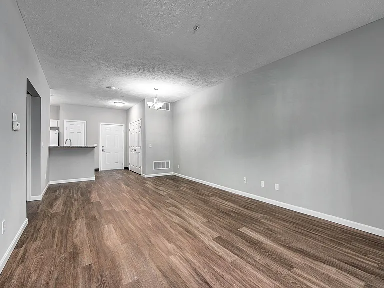 Aquamarine Apartments — Photo 36