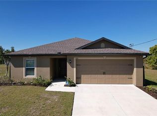 1724 NW 8th Pl, Cape Coral, FL 33993