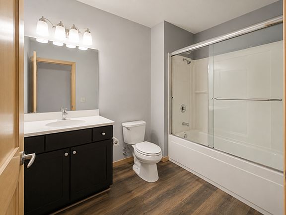 5th image of 284 Spring St Unit 311