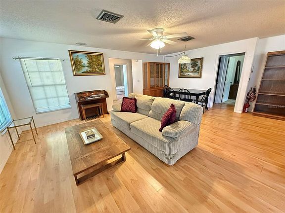 5th image of 3112 VIVIENDA BOULEVARD