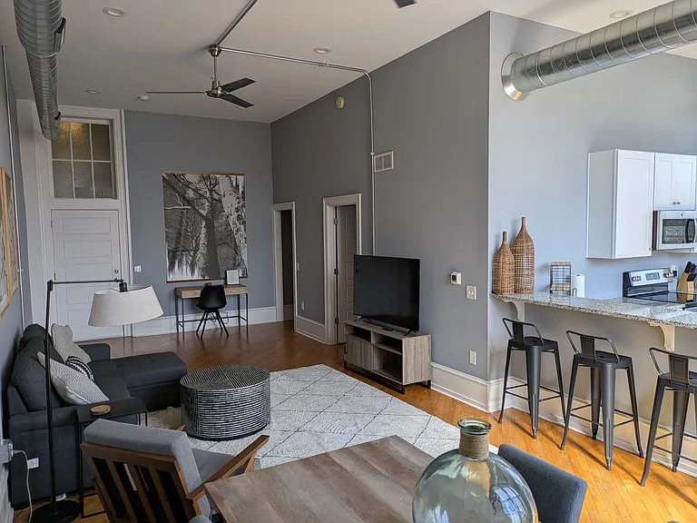 20 W Market St #6 — Photo 14