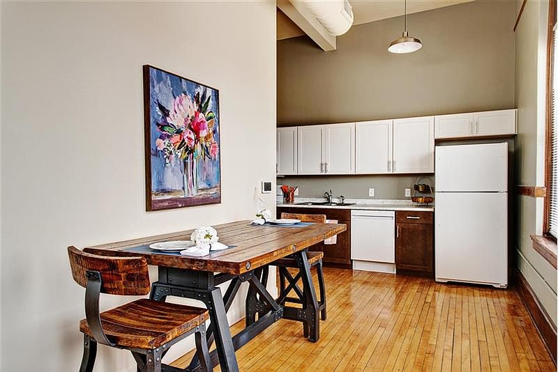 1st image of 2222 Queen St #8347255