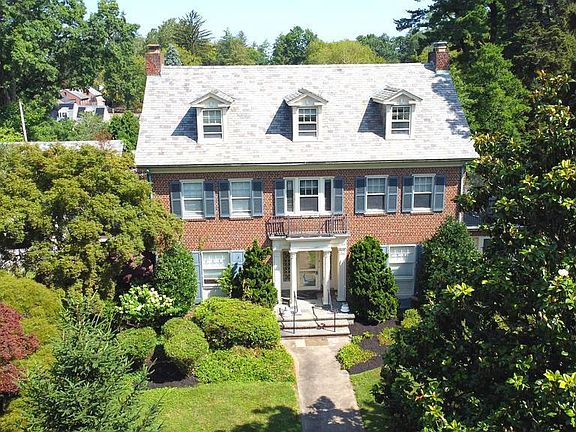 3rd image of 123 Springdale Rd