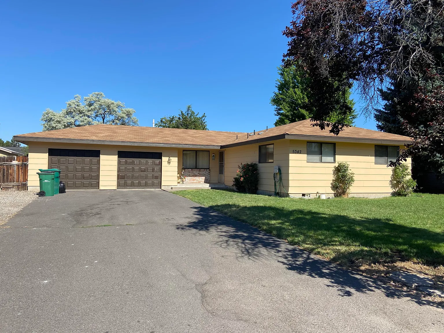 5342 Gatewood Dr photo 1