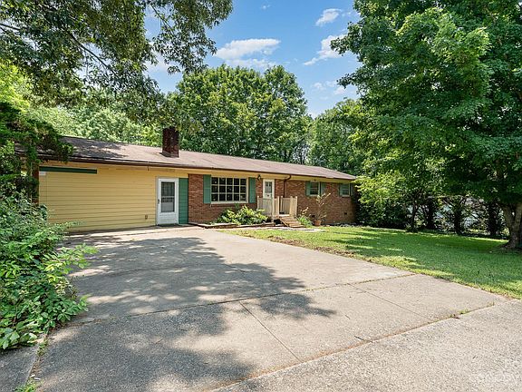 2nd image of 508 Harmony Dr